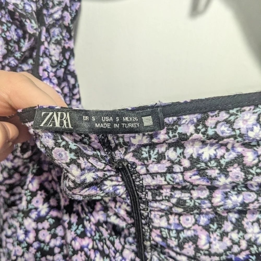 Zara | Ruched Floral Print Crop Top